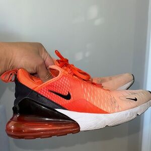 Nike Air Max 270 in Orange and Black